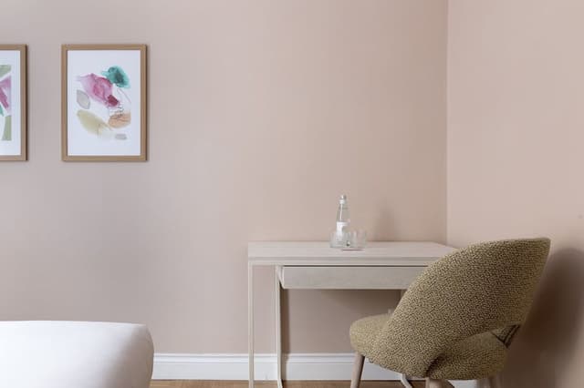 Connecting, Two Bedrooms, One Bathroom