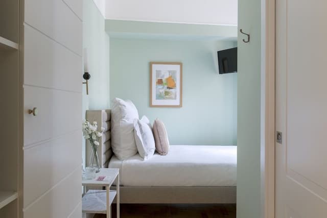 Small Room - Single Bed