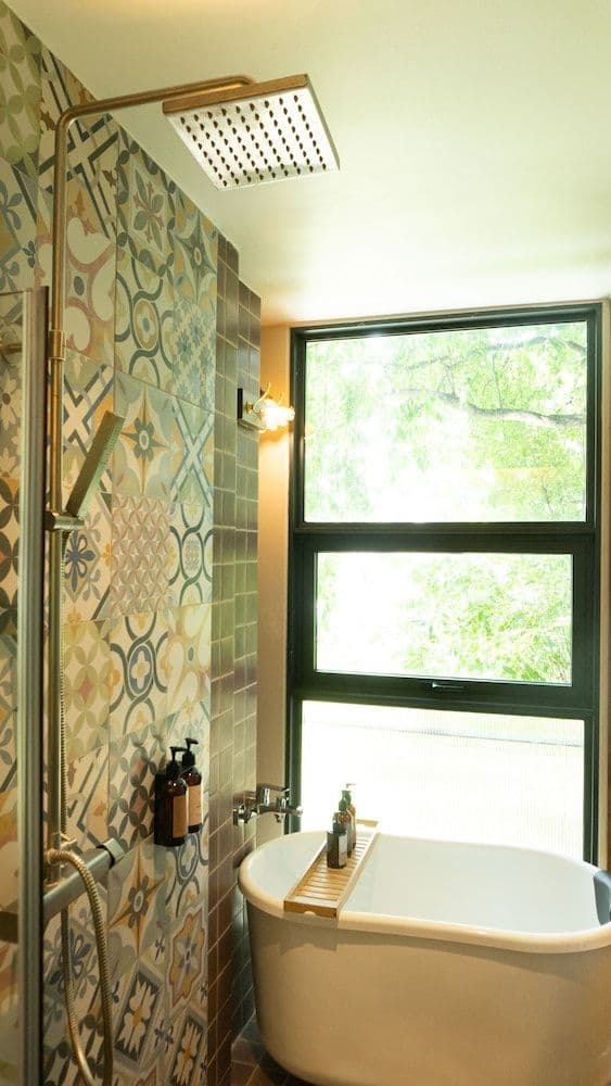 Standard Studio Suite, 1 Bedroom, Non Smoking, Bathtub