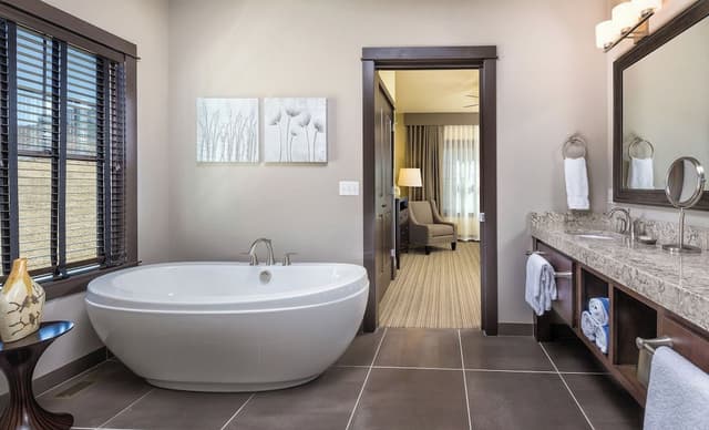 Presidential Condo, 3 Bedrooms