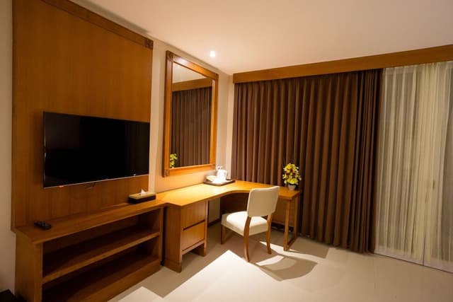 Lagoon Suite Pool Access