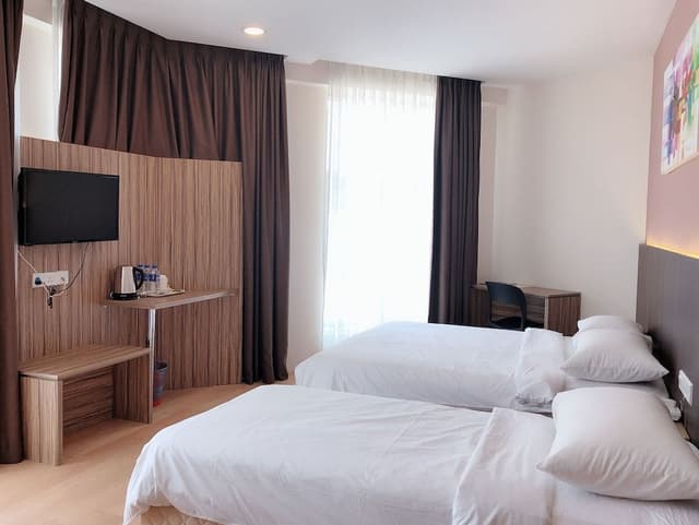 Deluxe Triple Room