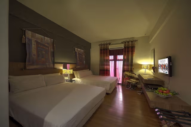 Premier Room