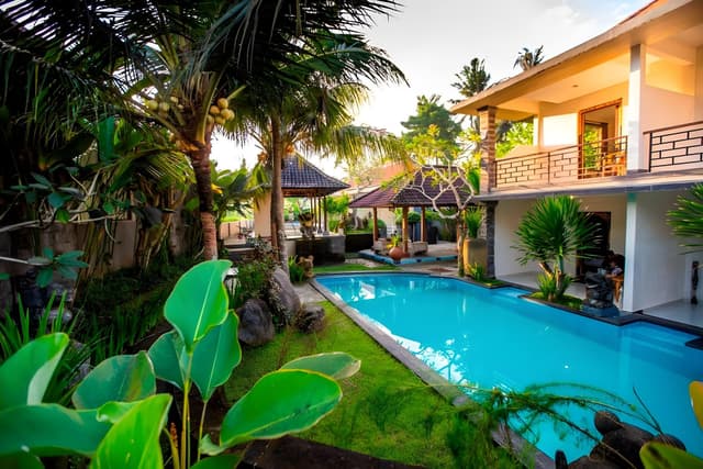 Deluxe Pool View - Double