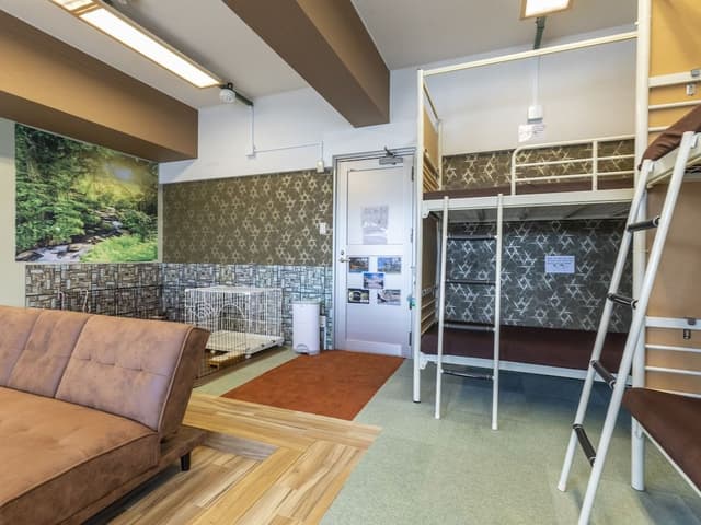Family Room, Non Smoking, Shared Bathroom