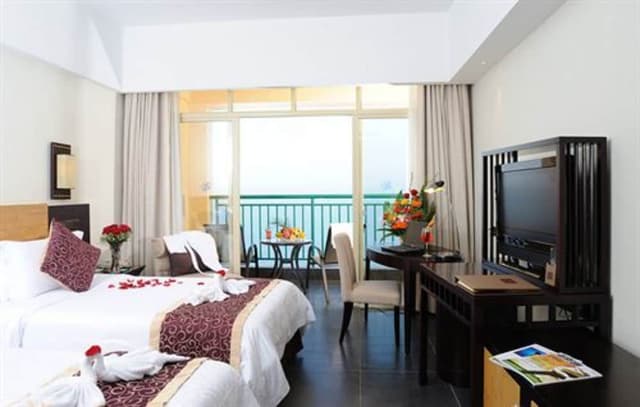 180 degrees Seaview Twin Room