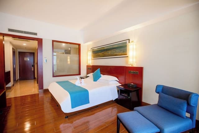 180 degrees Super Seaview Double Bed Room