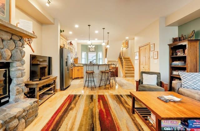 House, Multiple Beds, Hot Tub, City View