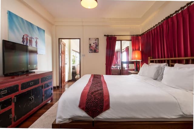 Ocean front deluxe 2-bedroom Villa