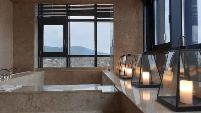 Designers Suite B