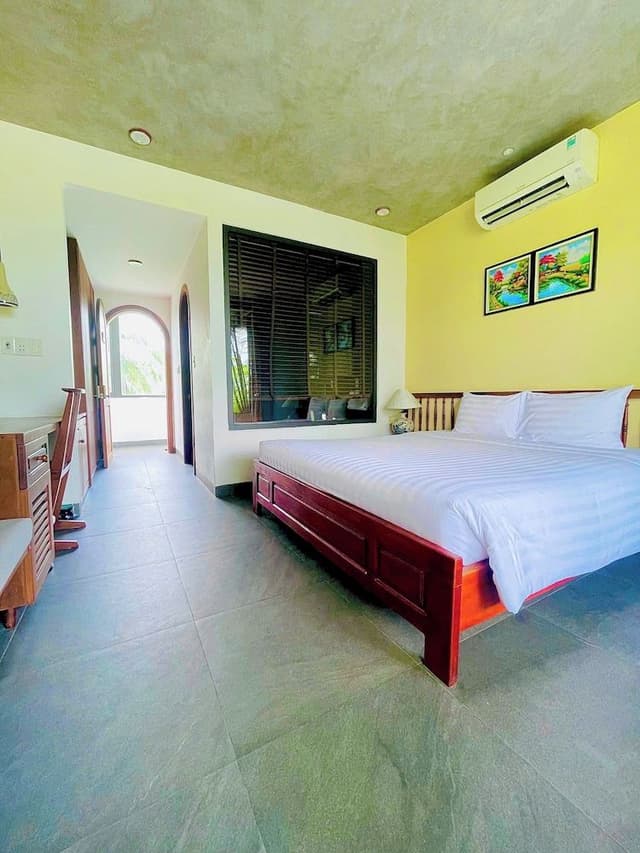 King Room with Balcony