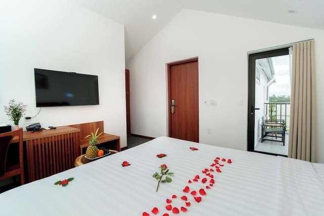 Superior Double Room, Pool View
