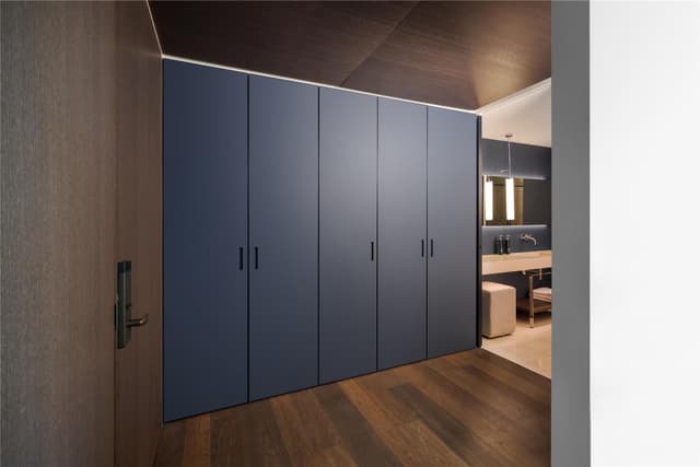 KING DELUXE ROOM WITH CITY VIEW