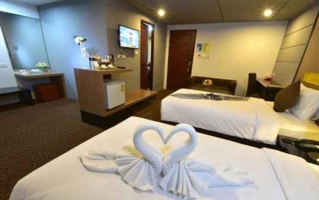 Deluxe Twin Bed