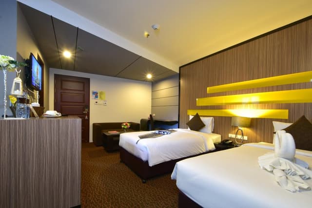 Deluxe Twin Bed
