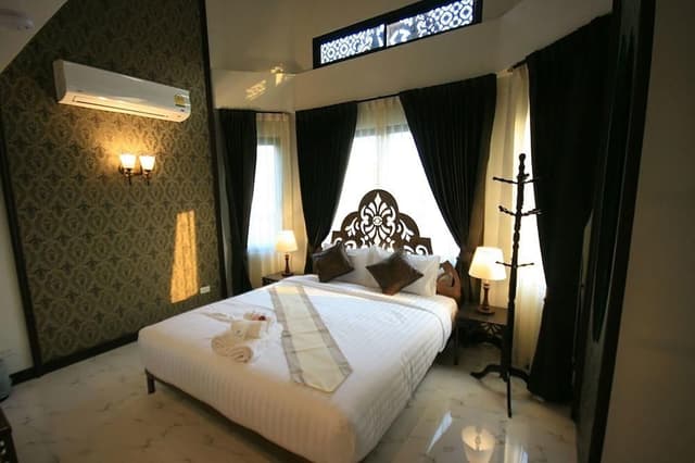 Duplex Room
