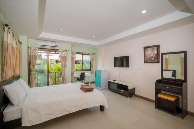 Standard Single Bed