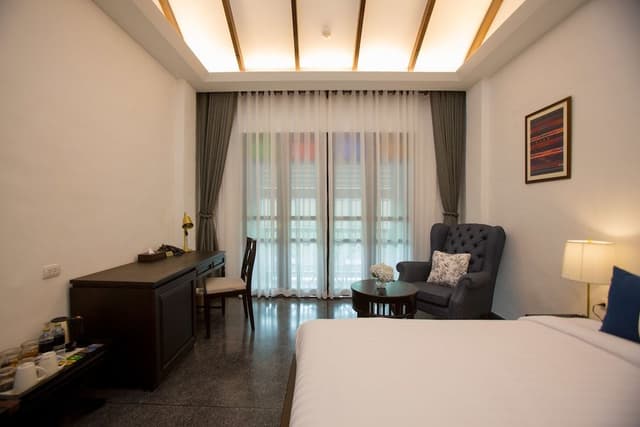 Superior Room with City View