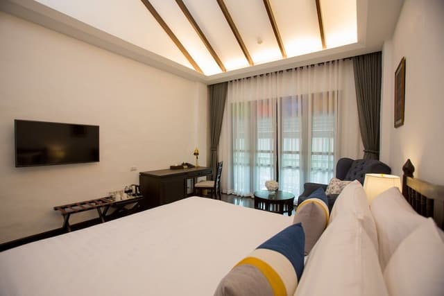 Superior Room with City View
