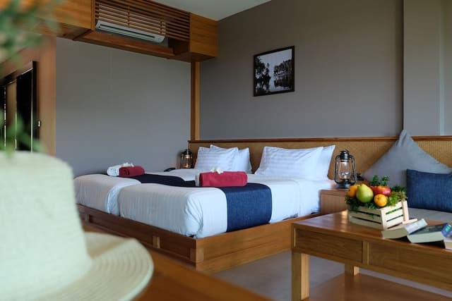 Deluxe Twin Room