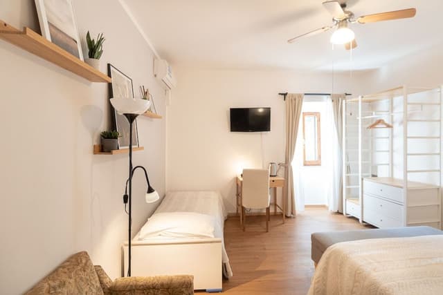 Premium Triple Room, Multiple Beds, Private Bathroom, Valley View (Camera Sol1)