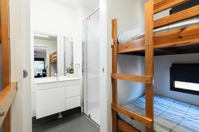 Standard Cabin