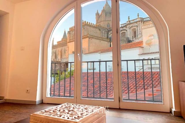 Suite Cathedral
