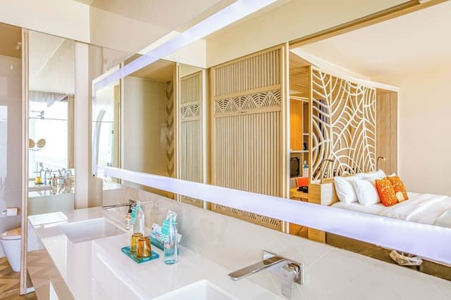 Suite, Sea View (The SIS Suite )