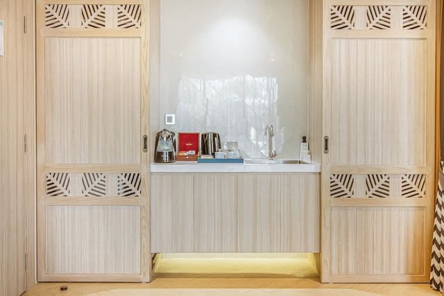 SIS Studio (No View)