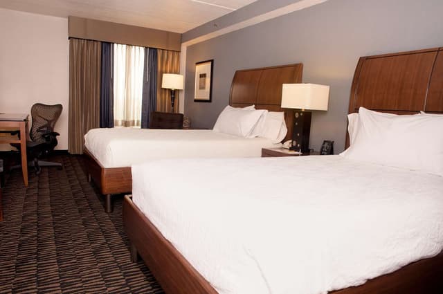 2 DOUBLE BEDS DELUXE