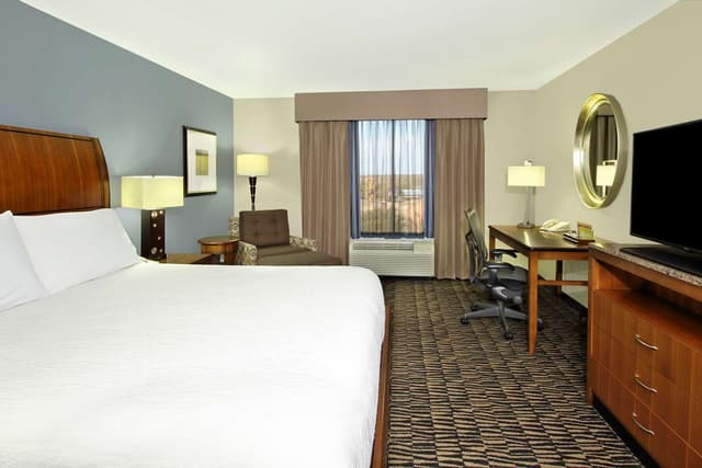1 KING BED