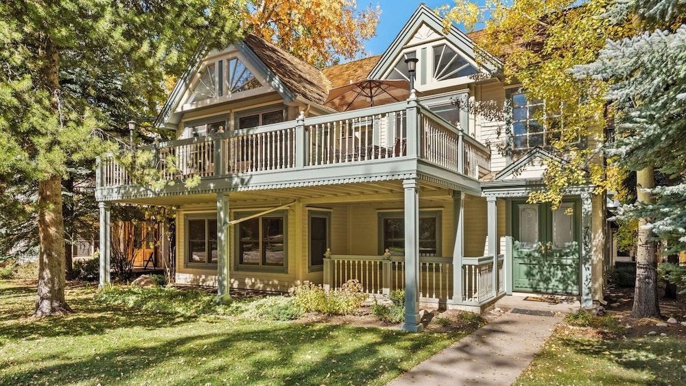 West End Splendor By First Choice Property Management0