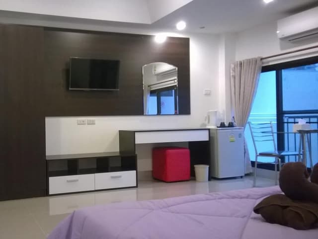 Deluxe Single Bed