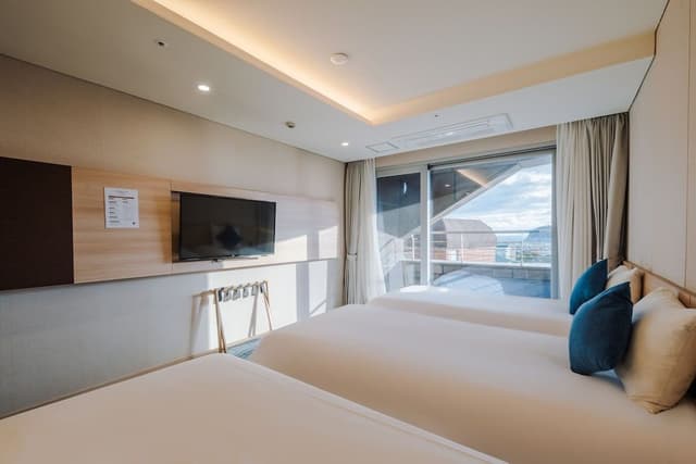 Standard Triple Room, 3 Twin Beds, City View