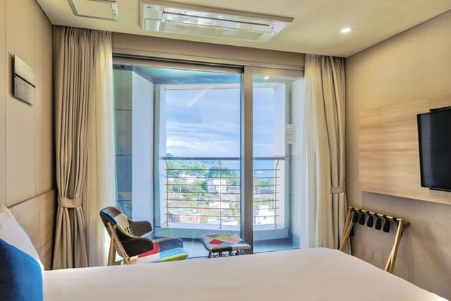 Deluxe Double Room, Terrace, Partial Ocean View