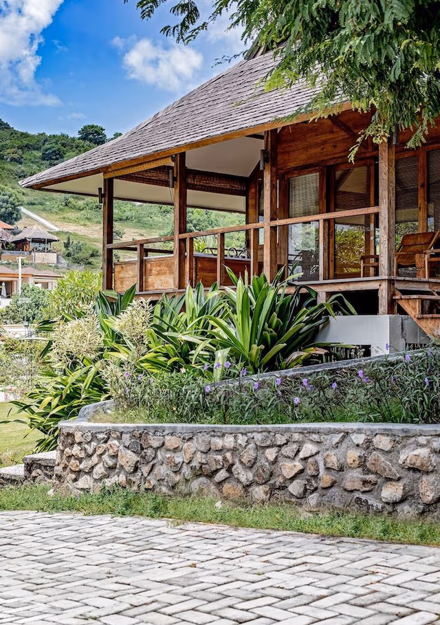 Hilltop Villa Kecil