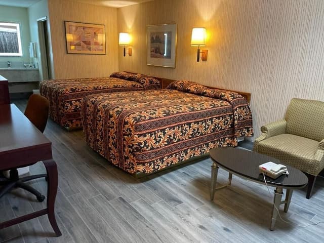 Comfort Room, 2 Queen Beds
