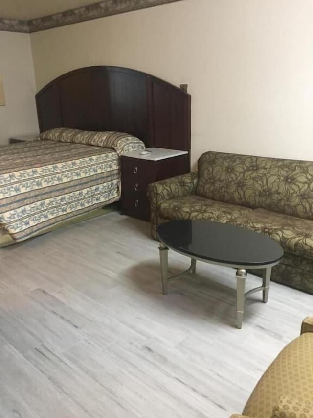 Comfort Room, 1 Queen Bed