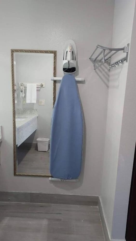 Comfort Room, 2 Queen Beds