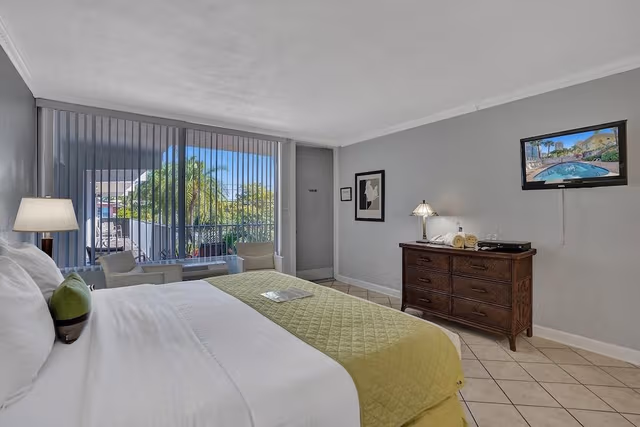 Junior Suite, Men only
