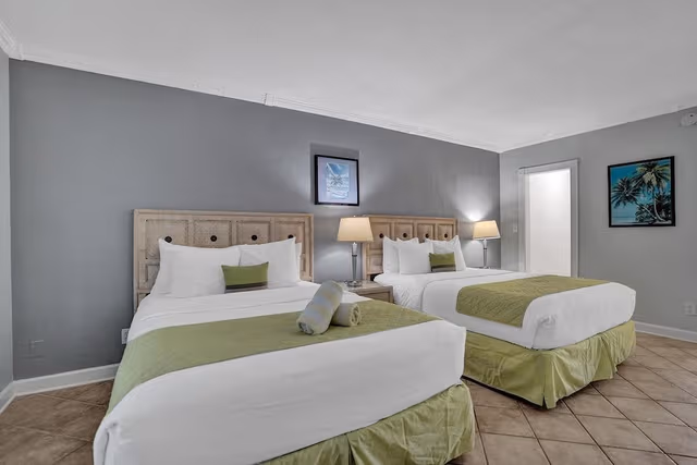 Deluxe Double Room, Men only, Pool View
