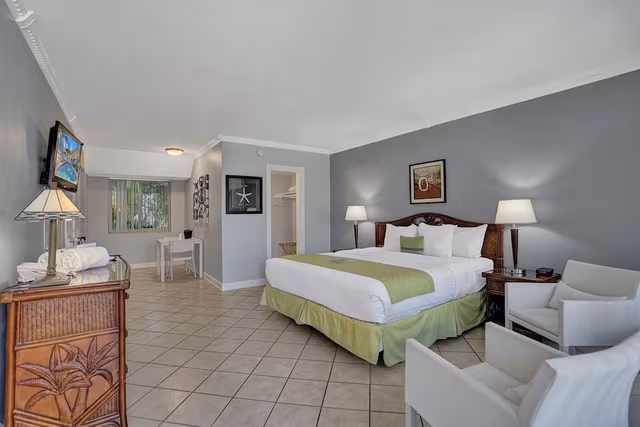 Junior Suite, Men only