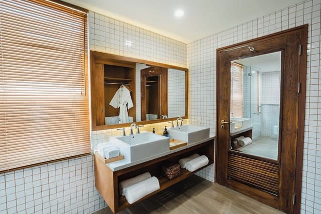 Family Suite, Kitchenette, City View