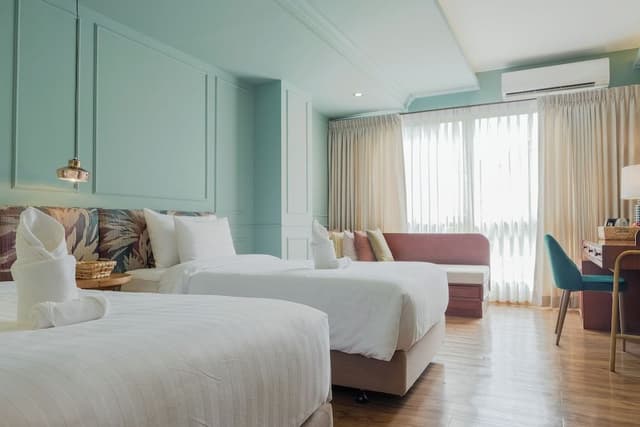 Deluxe Twin Room