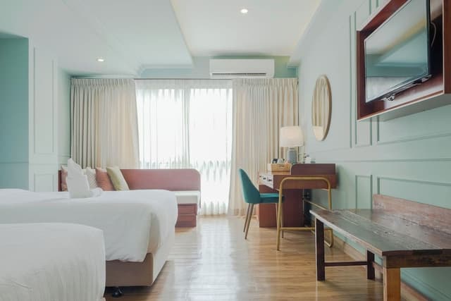 Deluxe Twin Room