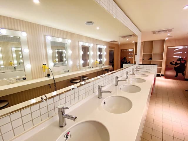 Classic Shared Dormitory, Women only
