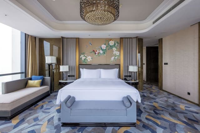 Premier Suite