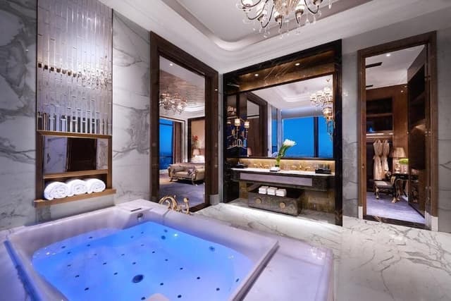 Presidential Suite