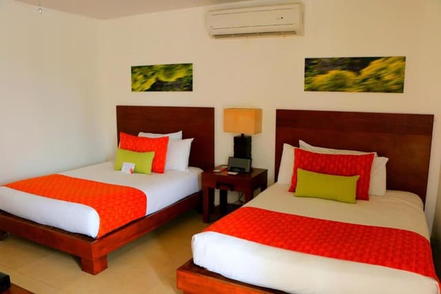 Master Suite - Sunset View With Two Queen Bed