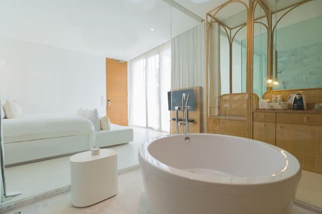 Garden Wing Deluxe Room with Balcony